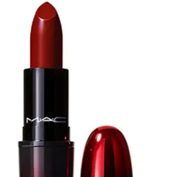 MAC Cosmetics Matte Lipstick in E For Effortless & Bated Breath - Picture 5 of 15